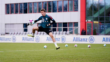 12_Abschlusstraining_S04FCB_210123_DON