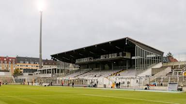 201002_Gr%C3%BCnwalderStadion_IMA