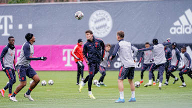 08_Tag-vor-PSGFCB_210412_DON
