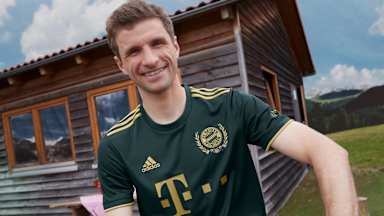 03_Wiesn-Triko_210918_FCB