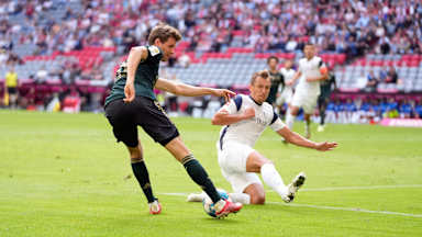 15_FCBVfL_180921_DON