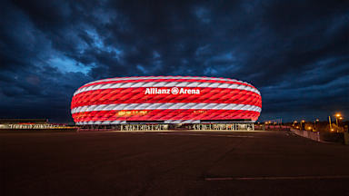 220504_Sonderbeleuchtung_2_Home-Trikot_22-23_DUC