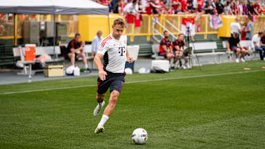 10-lambeau-training-2207