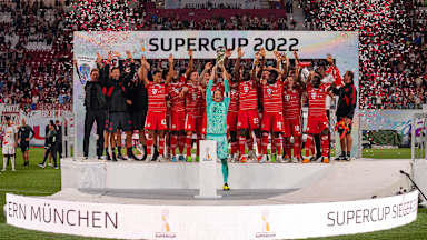 32-supercup-rbl-fcb-220730-mel