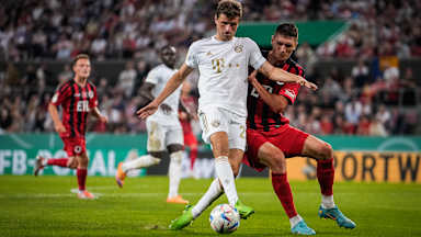17-dfb-pokal-viktoria-koeln-fcb-220831-mel