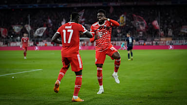 Alphonso Davies, Sadio Mané, FC Bayern, celebration