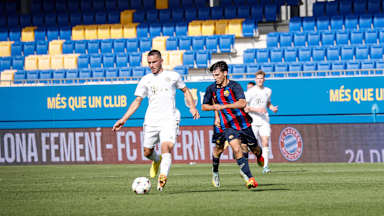 Die U19 des FC Bayern beim Youth League-Auswärtsspiel gegen den FC Barcelona.