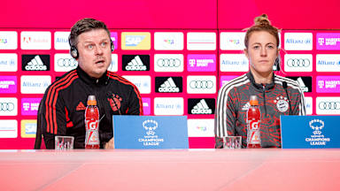 FC Bayern Frauen Alexander Straus und Carolin Simon