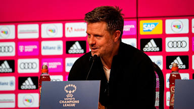 FC Bayern Frauen, Alexander Straus
