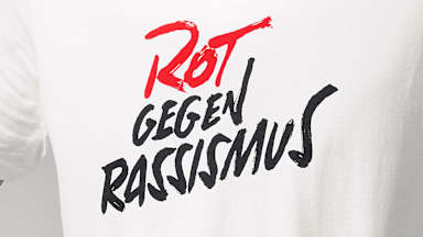 FC Bayern Roja contra racismo