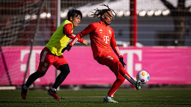 Sacha Boey in Bayern training