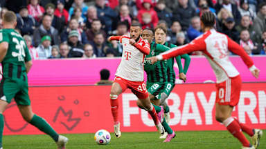 Spielszene aus dem Bundesliga-Spiel FC Bayern gegen Borussia Mönchengladbach