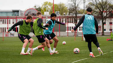 Training der FC Bayern Amateure vor dem Regionalliga-Spiel in Illertissen