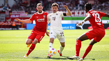 Spielszene aus der Bundesliga-Partie 1. FC Heidenheim - FC Bayern