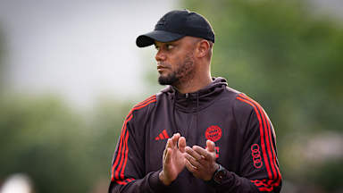 VIncent Kompany beim Testspiel des FC Bayern gegen den FC Rottach Egern.
