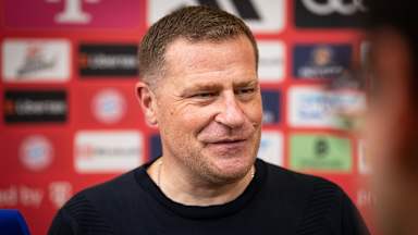 FC Bayern-Spieler im Interview nach dem Bundesliga-Spiel gegen den SC Freiburg
