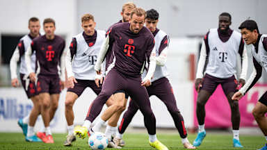Das Training des FC Bayern vor dem Auswärtsspiel bei Holstein Kiel