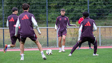 Louis Richter im Training der FC Bayern U19.
