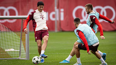 Training des FC Bayern vor dem Champions League-Spiel bei Aston Villa