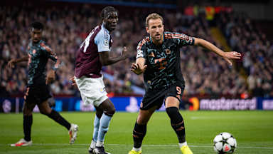 Szene der Partie Aston Villa - FC Bayern in der Champions League