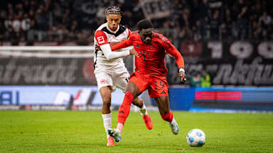 Punkteteilung in der Nachspielzeit: Trotz 3:2-Führung trennen sich der FC Bayern und Eintracht Frankfurt am Ende mit 3:3