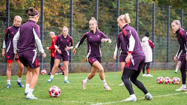 Giulia Gwinn im Training der FC Bayern Frauen