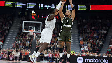 Carsen Edwards war mit 32 Punkten der Topscorer des FC Bayern Basketball gegen Paris