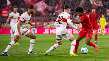 Spielszene aus dem Bundesliga-Spiel FC Bayern gegen VfB Stuttgart