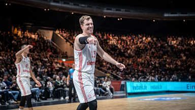 Die Bayern um Andreas Obst bejubelten in Braunschweig den dritten Sieg in sechs Tagen.