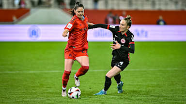 Sarah Zadrazil im Spiel der FC Bayern Frauen gegen Eintracht Frankfurt