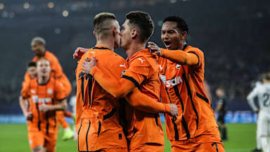 Shakhtar Donetsk Spieler jubeln in der Champions League
