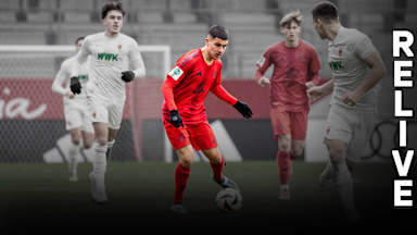 Spielszene aus dem Duell der FC Bayern U19 gegen den FC Augsburg
