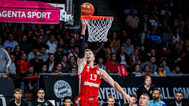 FC Bayern Basketball Kapitän Andi Obst fordert seine Mannschaft auf gegen Heidelberg Charakter zu zeigen.