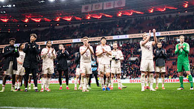250215-fcbayern-applaus-leverkusen-mel