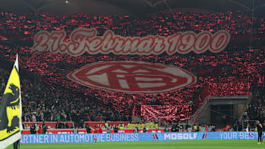 Choreo der FC Bayern-Fans vor dem Auswärtsspiel beim VfB Stuttgart