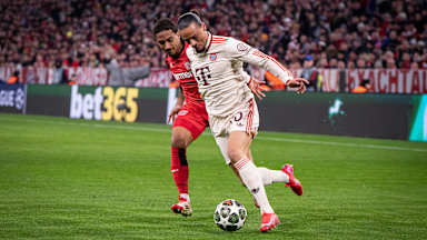 Szene der Partie FC Bayern - Bayer 04 Leverkusen in der Champions League