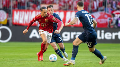 Spielszene aus dem Bundesliga-Duell  FC Bayern - VfL Bochum