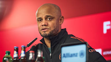 Vincent Kompany im Pressetalk vor dem Bundesliga-Spiel bei Union Berlin.