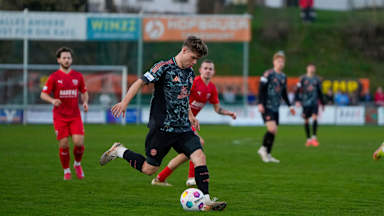 Spieler Maximilian Wagner im Spiel der FC Bayern Amateure beim TSV Buchbach.
