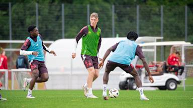 Training der FC Bayern U17 vor dem Heimspiel gegen Nürnberg.