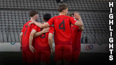 Jubel der Amateure gegen Eintracht Bamberg.