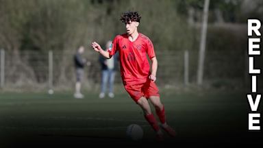 David Santos im Duell der FC Bayern U19 beim Nachwuchs des Chemnitzer FC