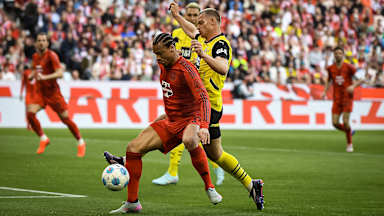 Szene aus dem Spiel zwischen dem FC Bayern und Borussia Dortmund