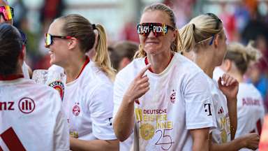 Glódís Perla Viggósdóttir jubelt nach dem Gewinn der Meisterschaft