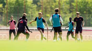 Die FC Bayern Amateure beim Training.