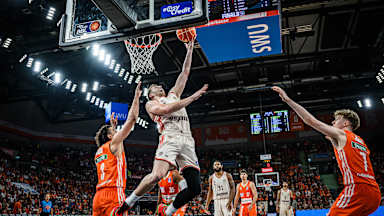 Der FC Bayern Basketball mit Jack White unterliegt in Spiel 2 bei Ulm
