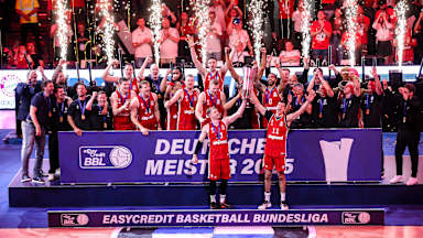 Der FC Bayern Basketball als Deutscher Meister 2025