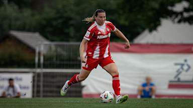 Vanessa Gilles während des Testspiels der FC Bayern Frauen gegen den FC Zürich