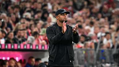 Vincent Kompany an der Seitenlinie während dem 6:0-Heimsieg des FC Bayern zum Bundesligaauftakt gegen RB Leipzig