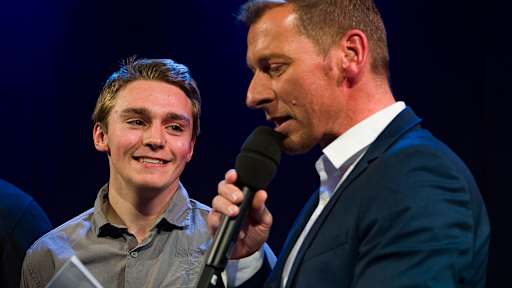 07-ehrung_fcb_220318